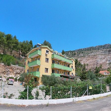 Hotel Bolonja Shëngjin Εξωτερικό φωτογραφία