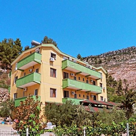 Hotel Bolonja Shëngjin Εξωτερικό φωτογραφία